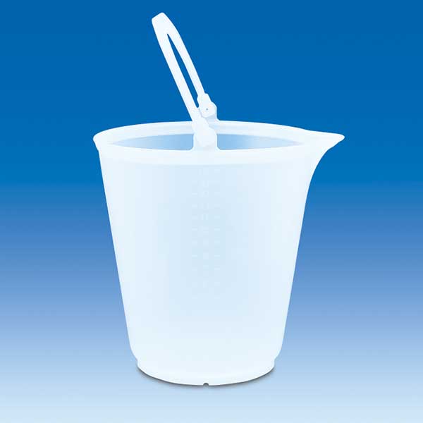 CCI-Plas-Bucket-with-spout
